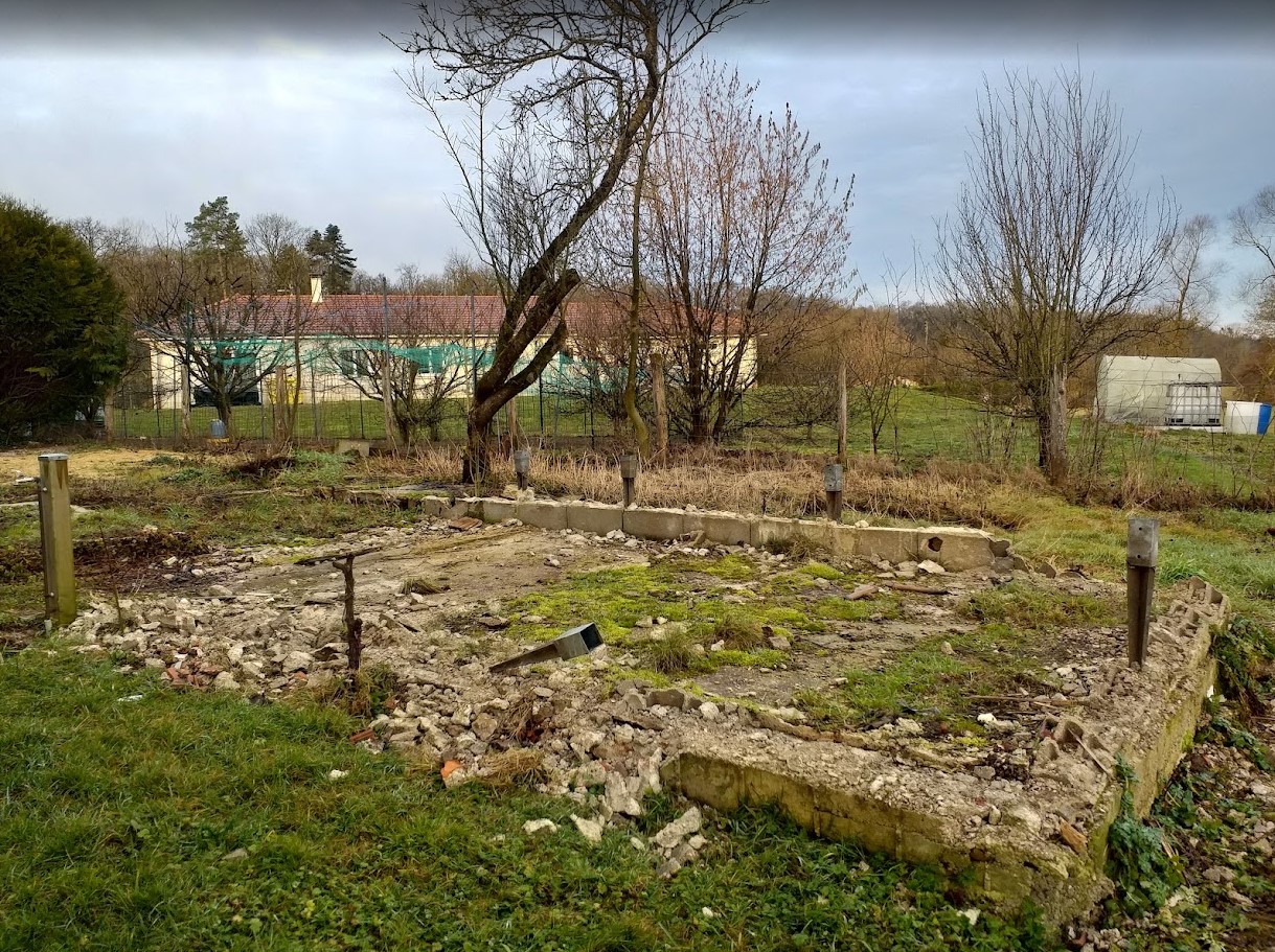 Le terrain avant les travaux